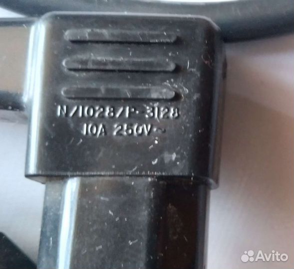 Шнур соединительный компьютерный