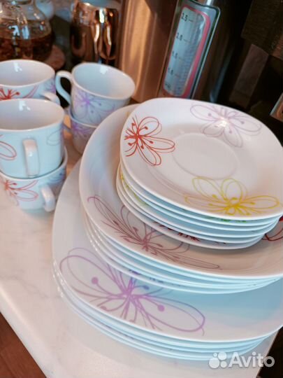 Набор столовой посуды на 6 персон