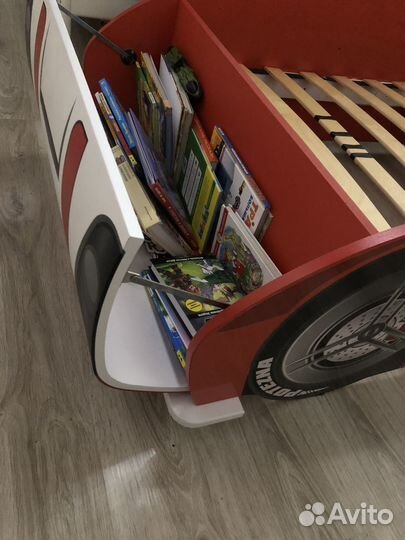 Детская кровать машинка с матрасом