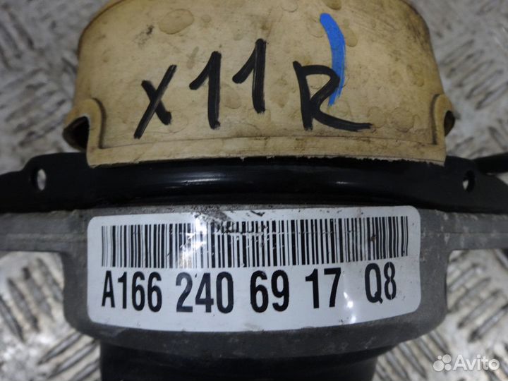 Опора двигателя правая Мерседес 166 292