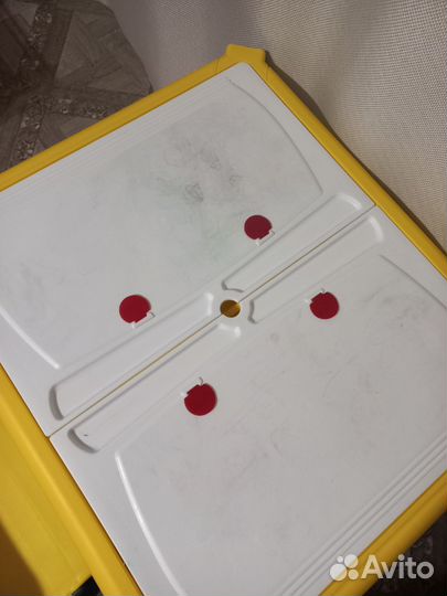 Детский стол и стул