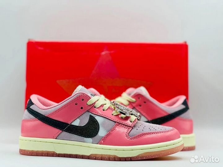 Кроссовки Nike Dunk Low wmns «Barbie»