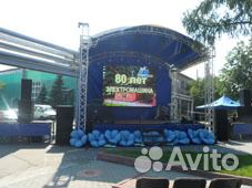 Аренда сцен, подиумов, ограждений