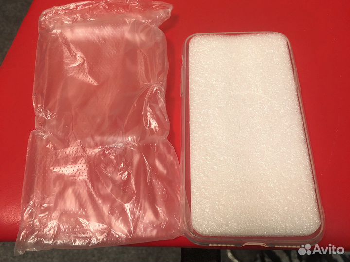 Чехол на iPhone 11