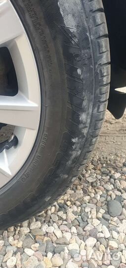 Bridgestone Dueler H/P Sport 235/55 R17