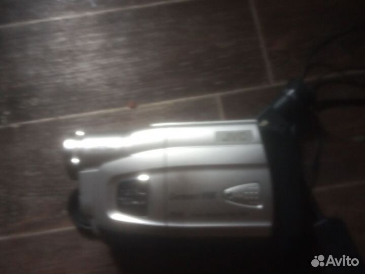 Видеокамера jvs700