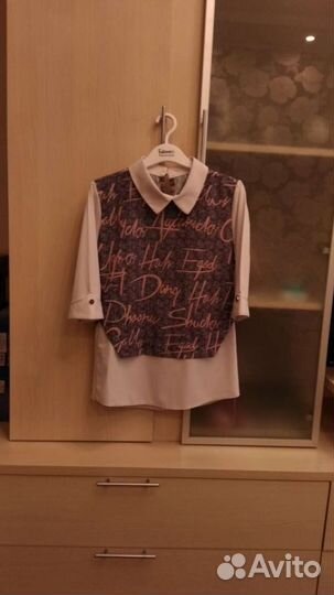 Блузка для девочки на 9/10 лет, почти новая