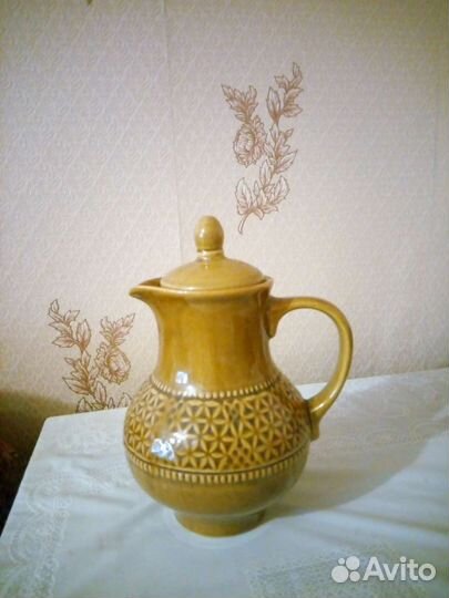 Глиняный кувшин