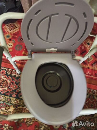 Санитарный стул туалет