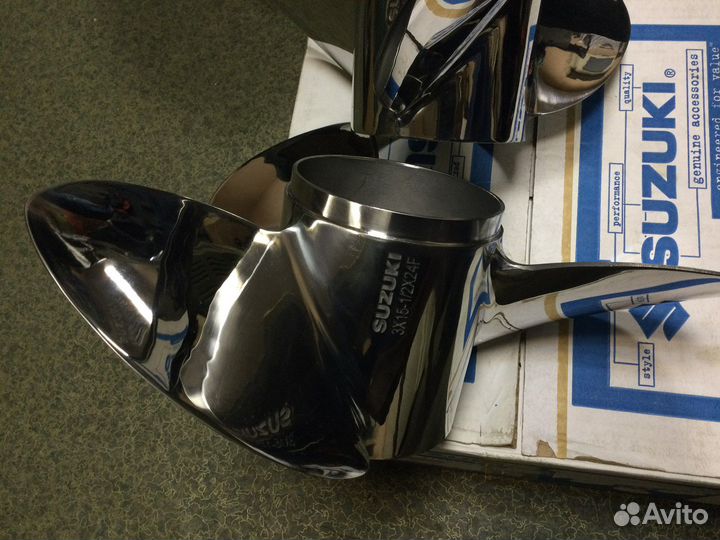 Комплект винта Suzuki DF325A-350A шаг24’, 18’