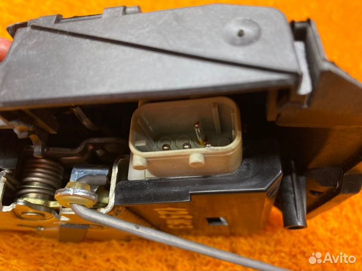 Замок двери передний правый Bmw 5-Series E39