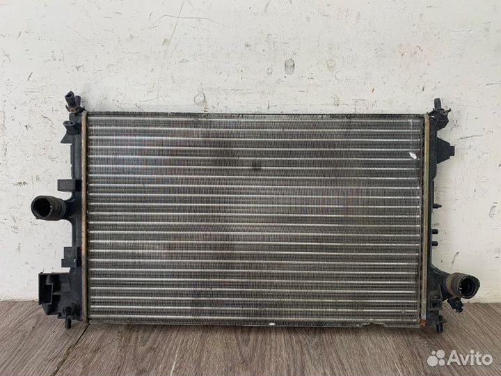 Радиатор двс Opel Vectra C Z18XER 2007