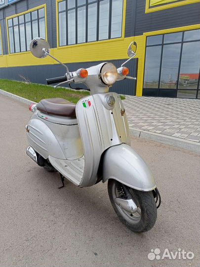 Suzuki Verde ретро скутер