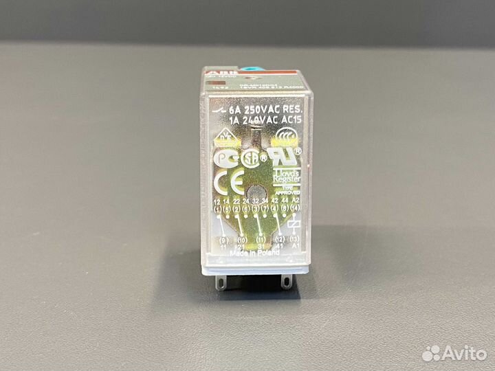 ABB 1SVR405613R4000 Реле CR-M012DC4 новое, 9 шт