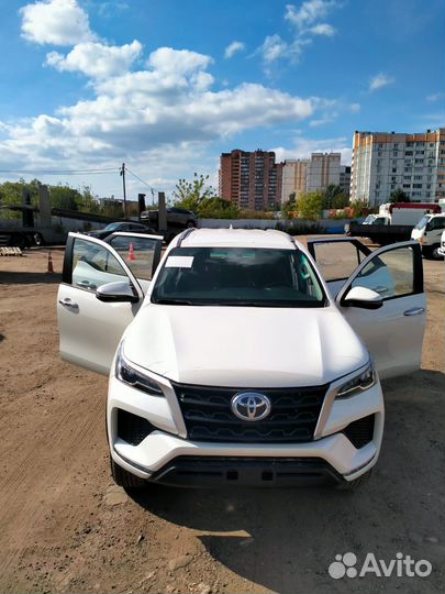 Toyota Fortuner 2.7 AT, 2022, 20 км