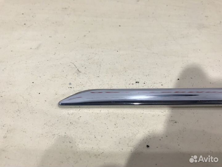 Молдинг двери задний правый Mercedes C200 W204