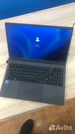 Ноутбук новый