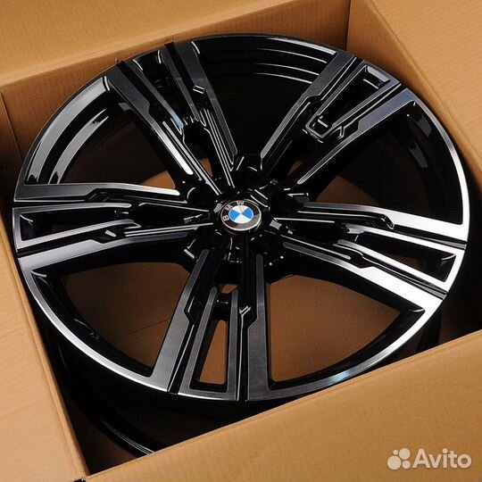 Диски на BMW r21 5x112 ET24 D66.6