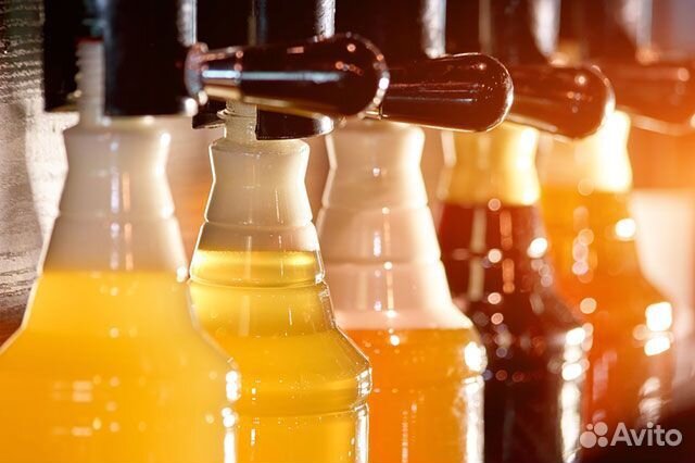 Продавец разливных напитков