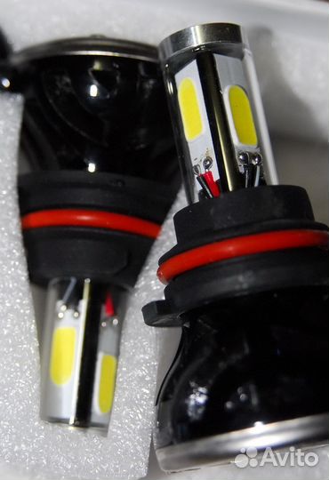 Комплект головного света на светодиодах HB5/9007