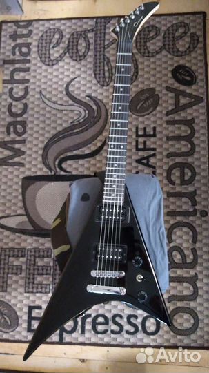 Электрогитара