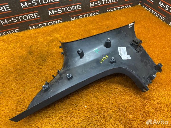 Обшивка стойки задняя левая Porsche Cayenne 957