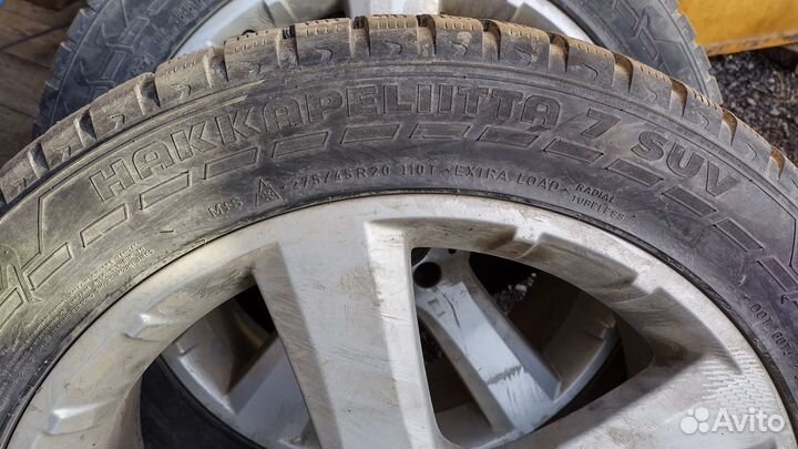 Nokian Tyres Hakkapeliitta 7 SUV 275/45 R20