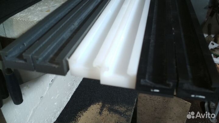 Склизы с графитом и износостойкие за 2 шт