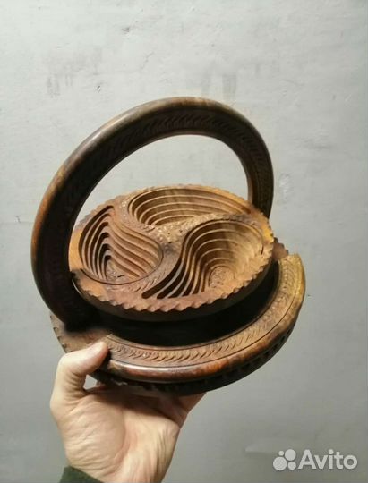 Ваза из дерева резная ручная работа