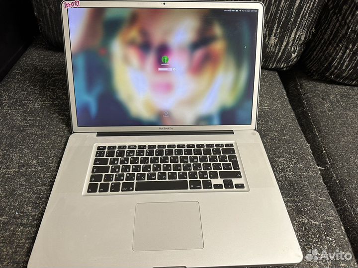 Apple MacBook Pro 17 2011