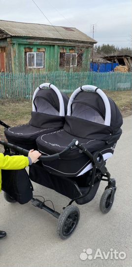 Коляска для двойни