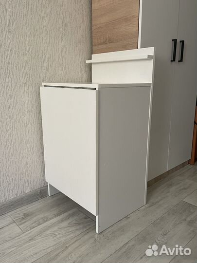 Стол для маникюра складной