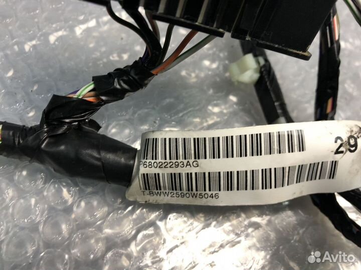 Проводка двери багажника Jeep Grand Cherokee WK2