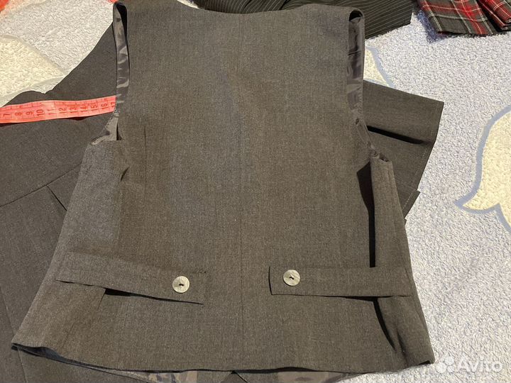 Школьный костюм