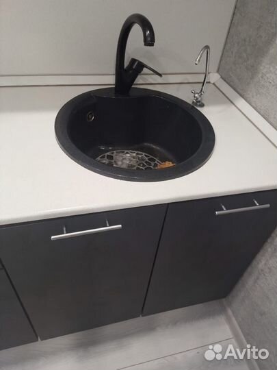 Продам кухонный гарнитур бу