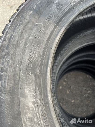 Formula Ice 215/65 R16