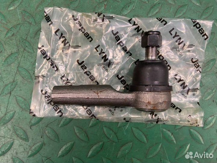 Рулевой наконечник передний Nissan Primera P11