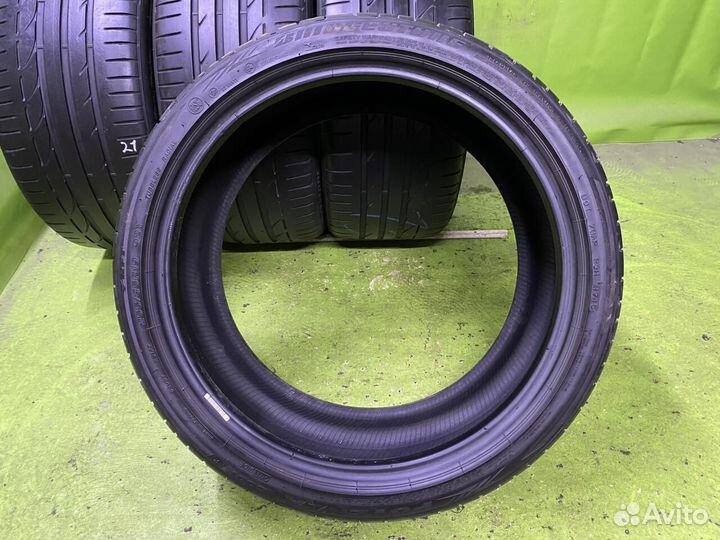 Bridgestone Potenza S001 255/35 R19 92Y