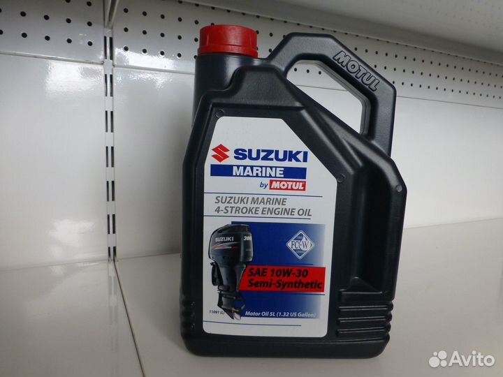 Масло лодочное 2т и 4т. Фирменное Ассортимент