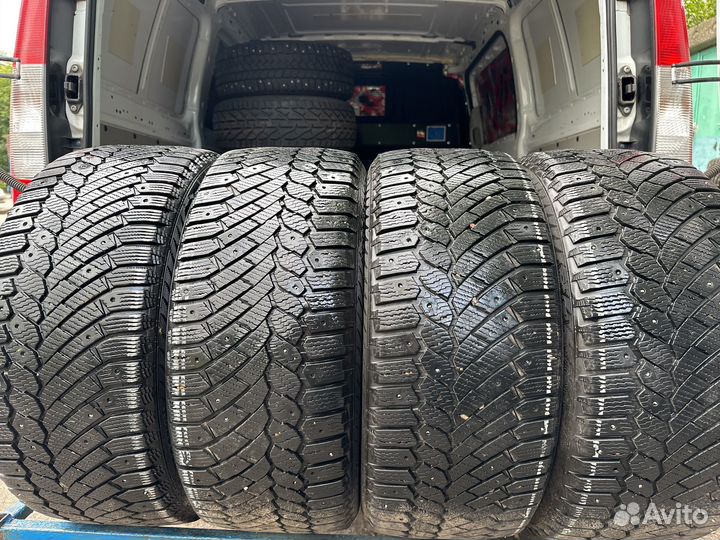 Gislaved Nord Frost 200 245/45 R18