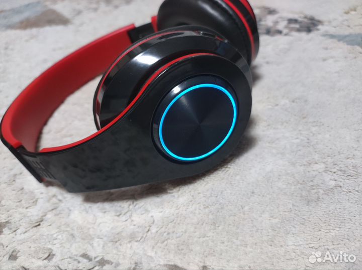 Беспроводные наушники