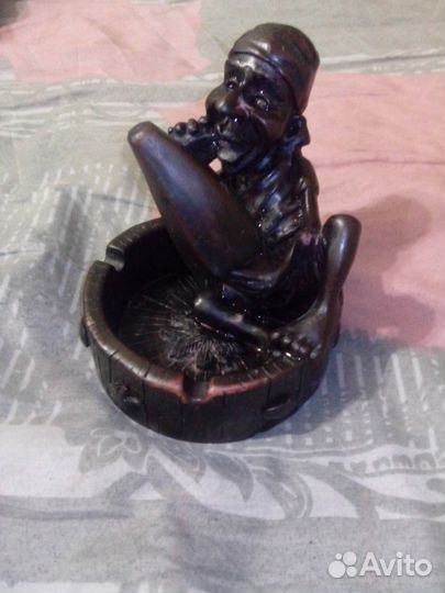 Пепельница с приколом)