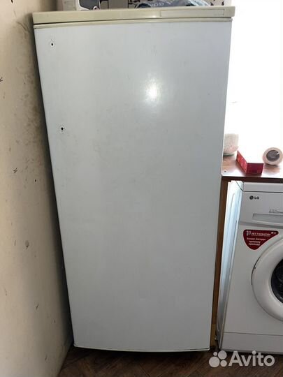 Холодильник 150 см