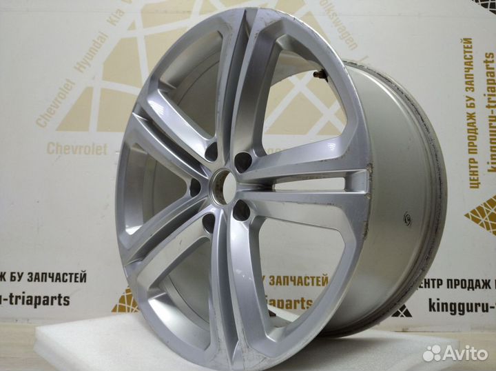 Диск литой R21 Volkswagen Touareg 2