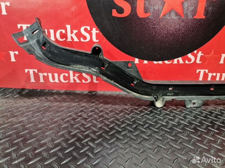 Кожух проводки шасси правый Daf XF106