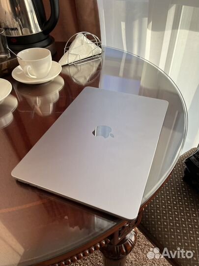 Apple macbook air 13 2022 m2 8 512