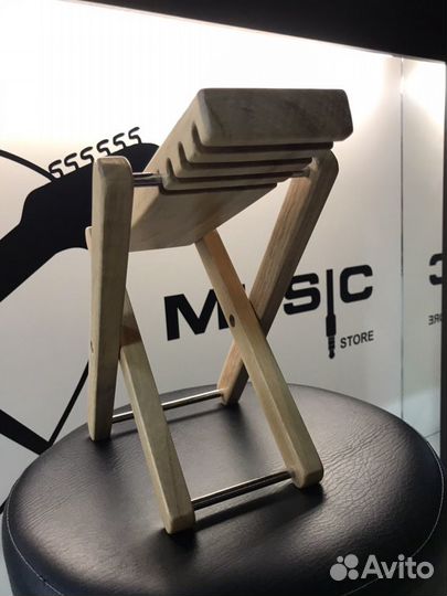 Подставка для ноги гитариста