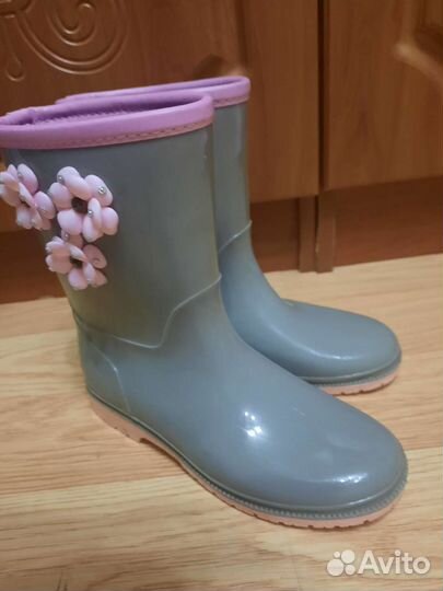 Резиновые сапоги