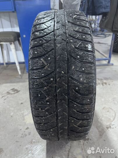 Bridgestone Ice Cruiser 7000 6.5/55 R17 98T