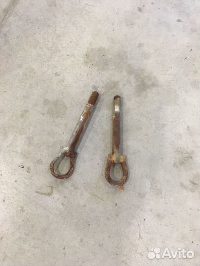 Крюк буксировочный на Приору